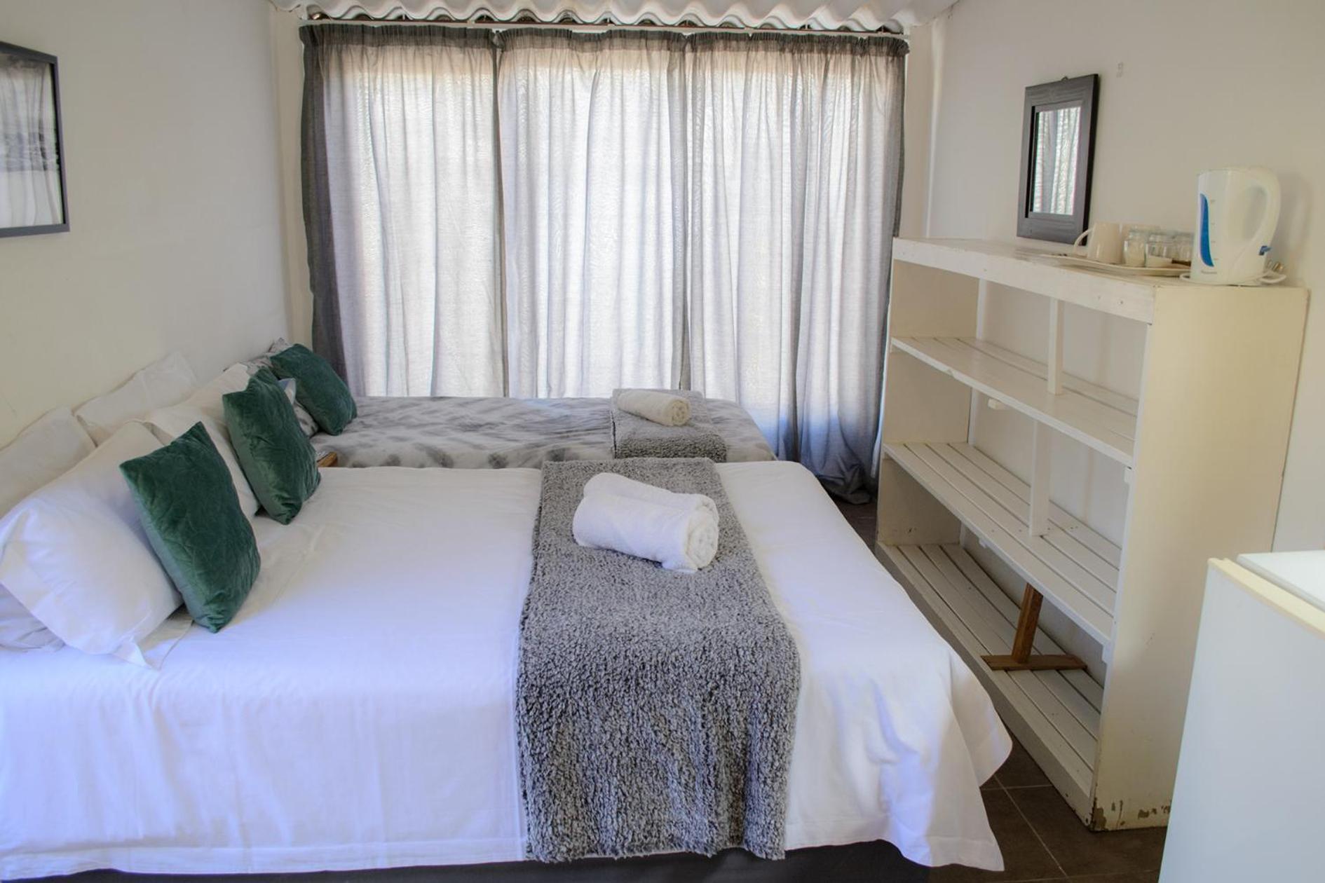 Element Riders Place Backpackers Lüderitz Buitenkant foto